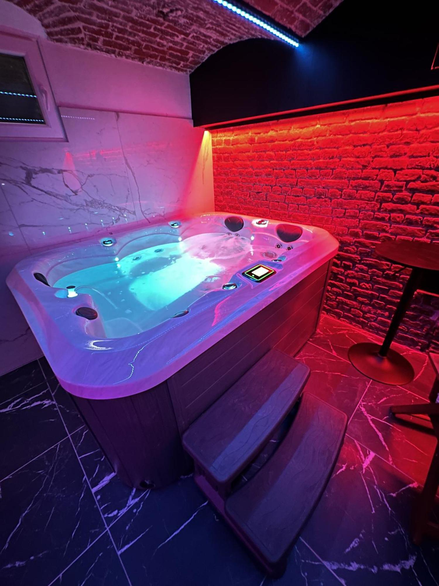 Le Bijou - Appartement, Sauna Et Jacuzzi - 릴 외부 사진
